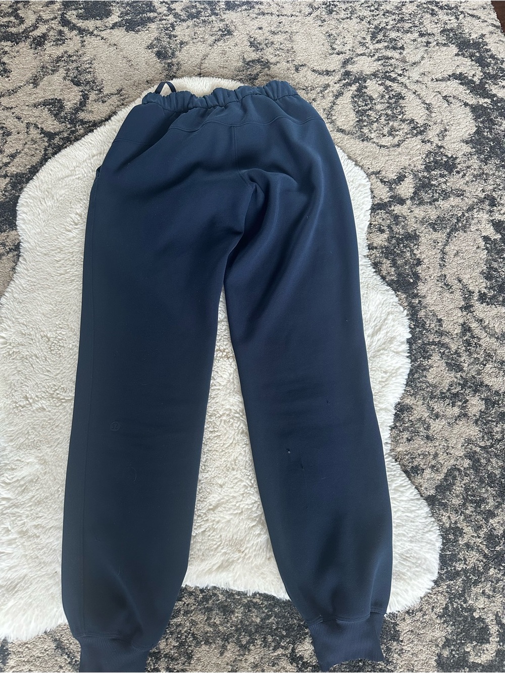 lululemon on the fly pant in navy blue size extra small (0)
